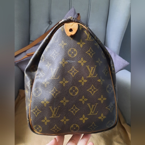 COPY - Louis Vuitton Duffle - Picture 10 of 15
